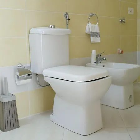 Dolce Apartment *